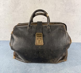 Antique Montana Leather Doctors Bag