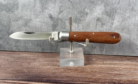 Kissing Crane 31W Pocket Knife
