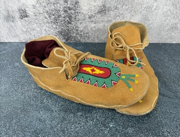 Native American Indian Beaded Moccasins