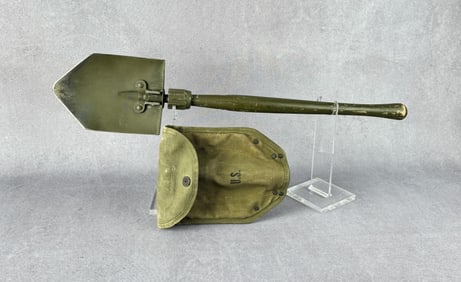 WW2 Ames US Army Entrenching Folding Shovel