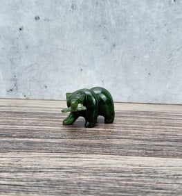 Alaskan Eskimo Inuit Carved Nephrite Jade Bear