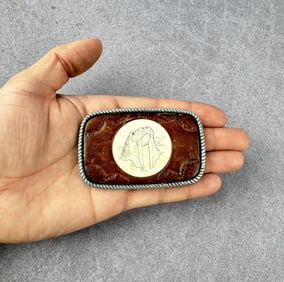 Alaskan Inuit Eskimo Scrimshaw Belt Buckle