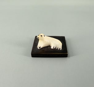 Alaskan Inuit Eskimo Carved Seal