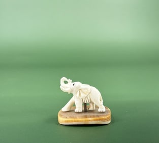 Alaskan Inuit Eskimo Carved Elephant
