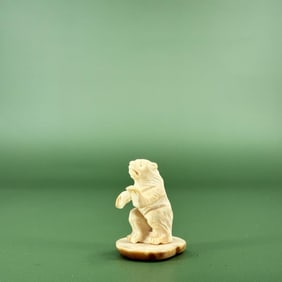 Alaskan Inuit Eskimo Carved Bear