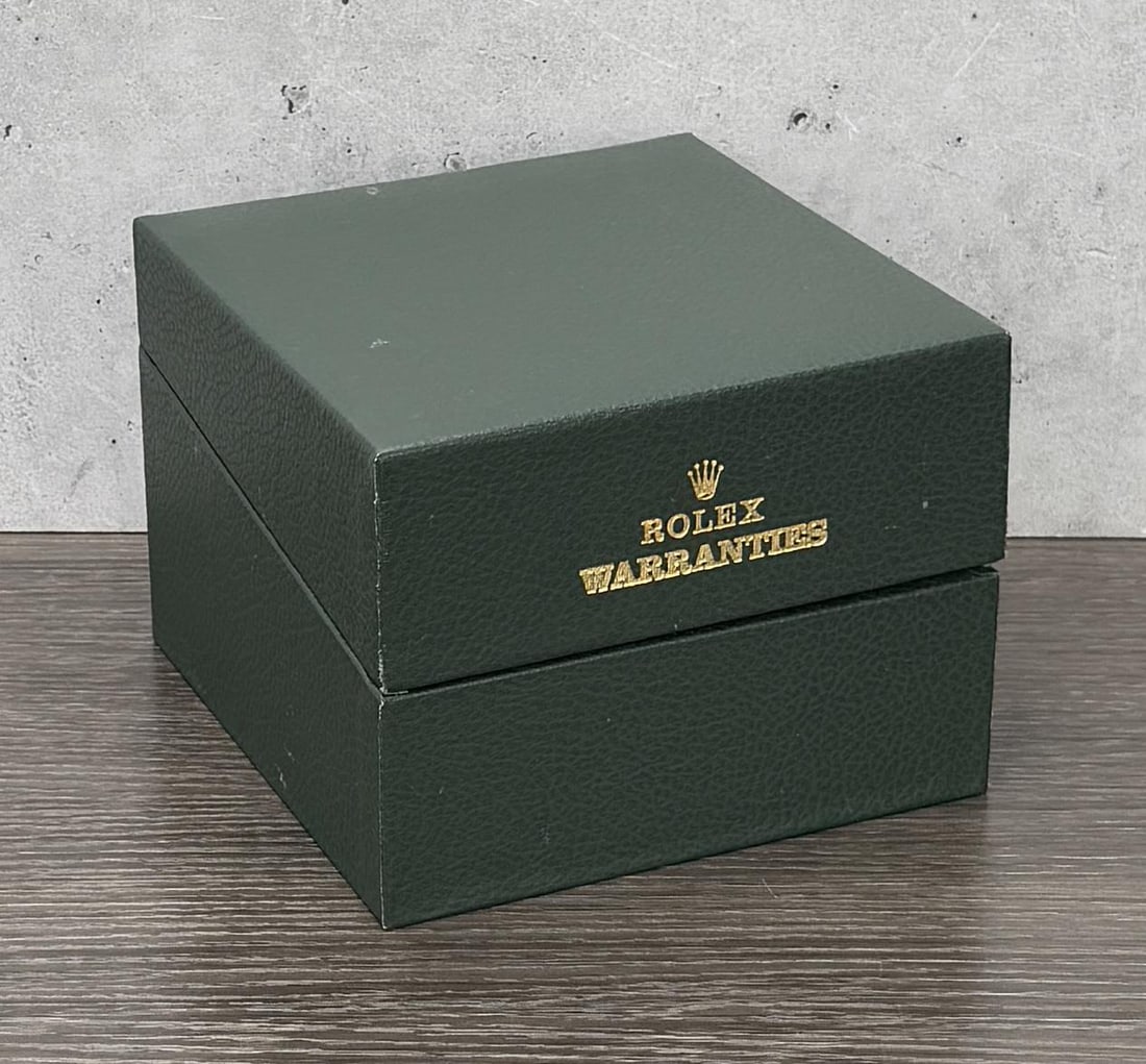 Rolex Watch Dealer Warranties Warranty Box: Authentic, made by Rolex.