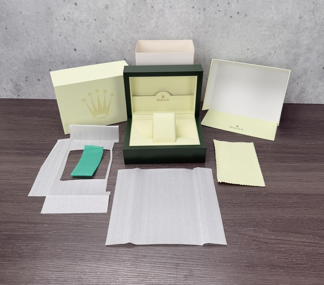 Rolex Watch Box 31.00.04 Yacht Master GMT II (1 of 5)