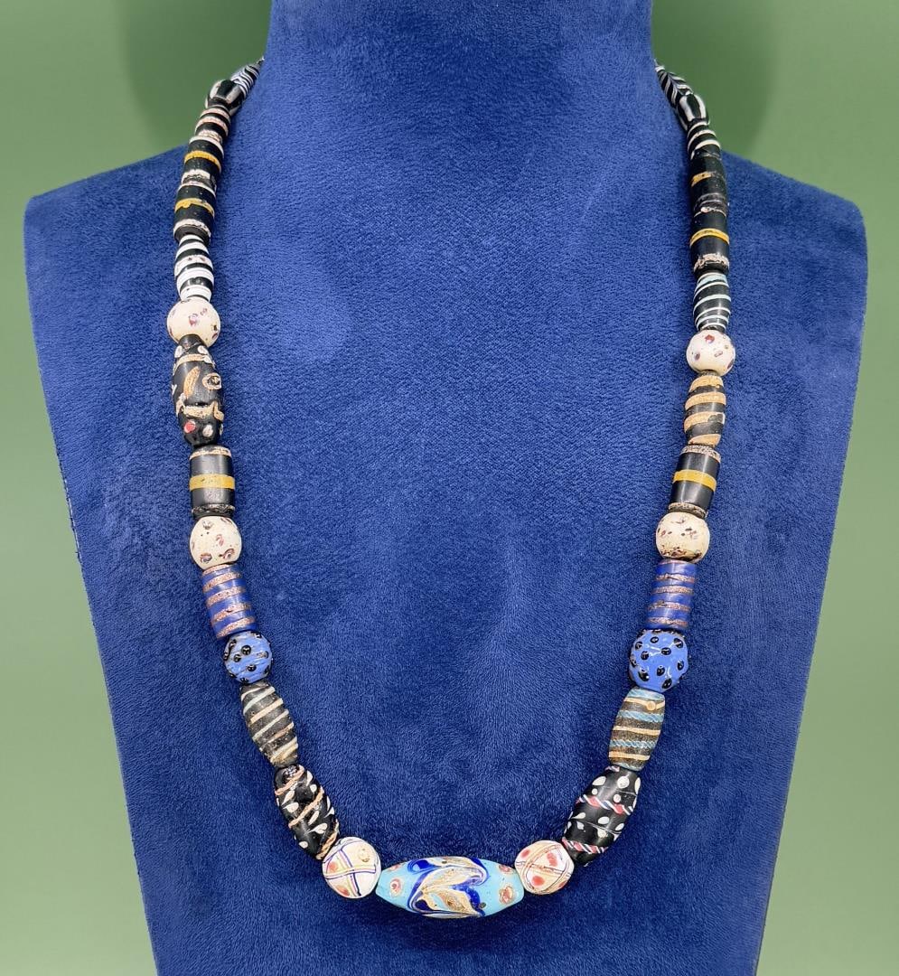 Venetian Native American Indian Trade Beads (1 of 3)