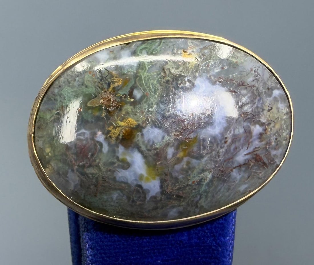 Moss Agate Cabochon Brooch (1 of 4)