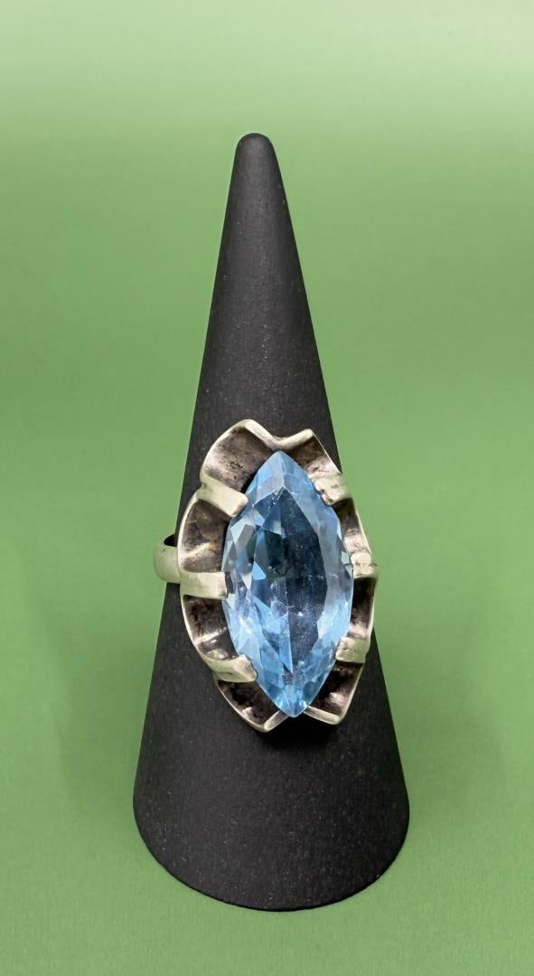 Mexico Sterling Silver Topaz Ring (1 of 5)