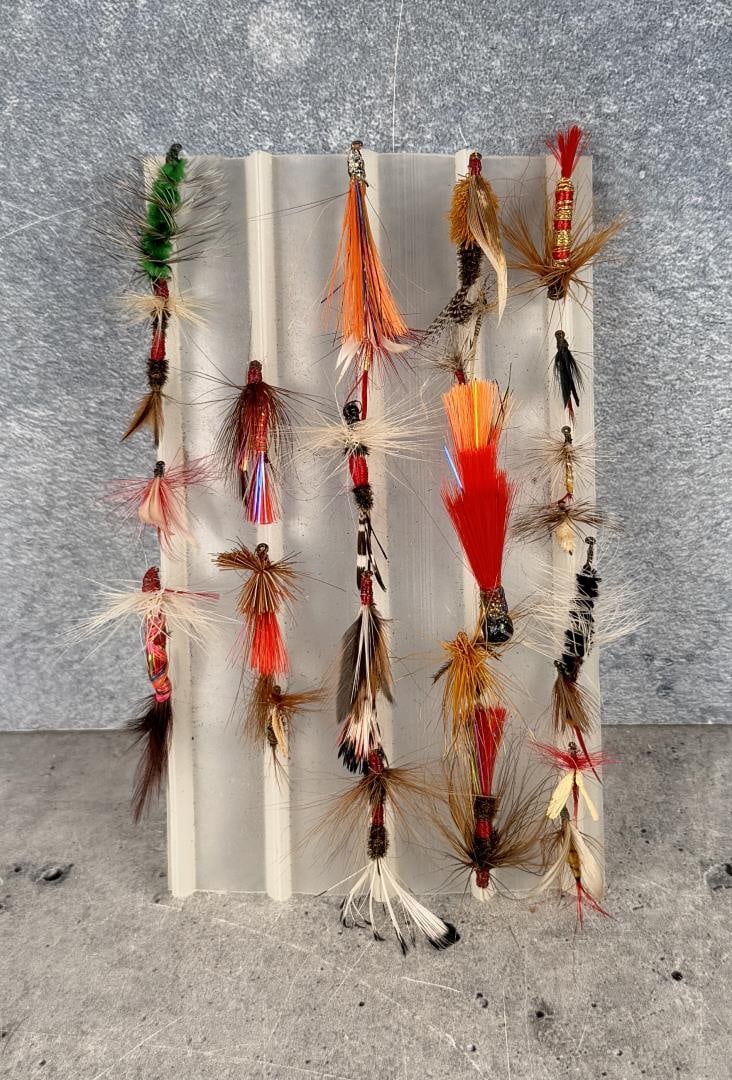 Collection of Montana Trout Fishing Flies: Nice grouping of 24 flies