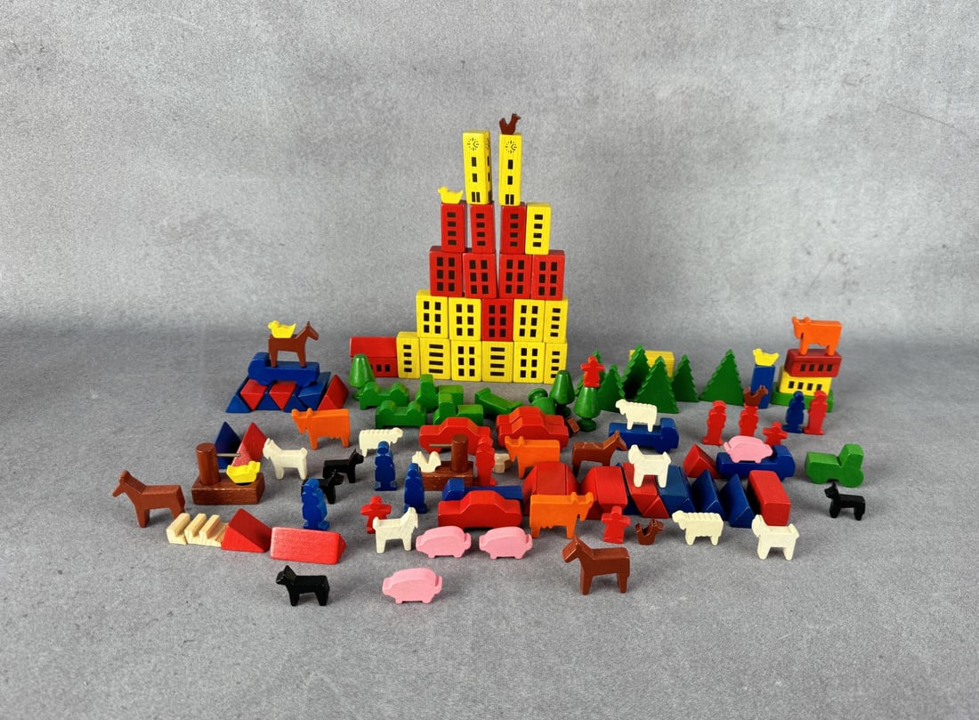 German Wood Blocks Farm Playset (1 of 4)