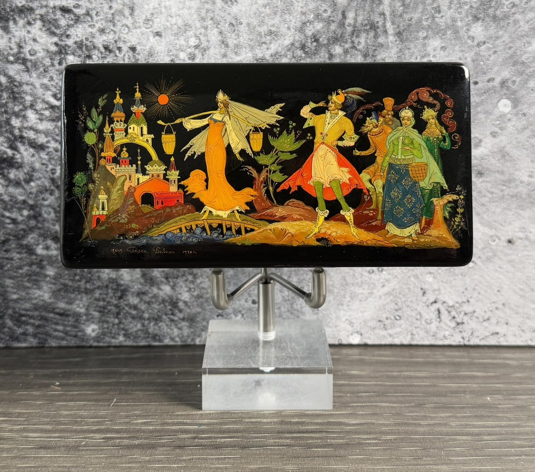 Russian Palekh Lacquer Trinket Jewelry Box (1 of 6)