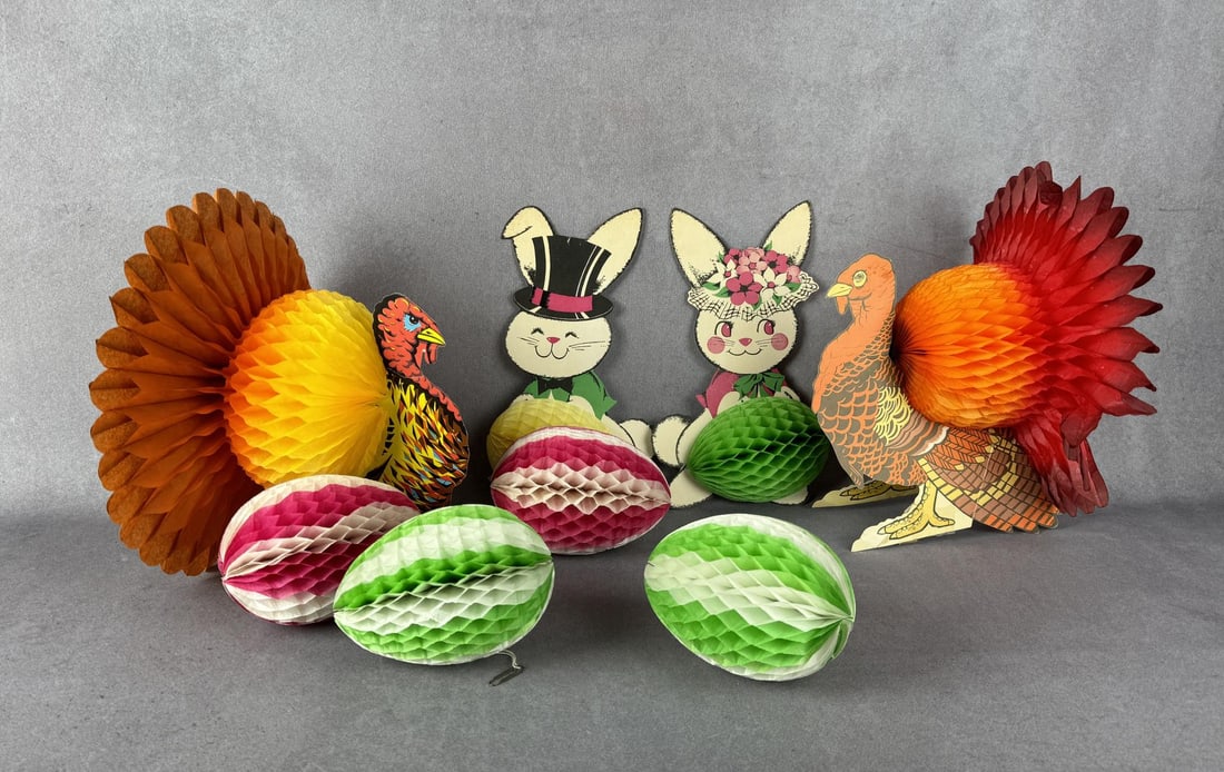 Vintage Easter Thanksgiving Honeycomb Decorations (1 of 5)
