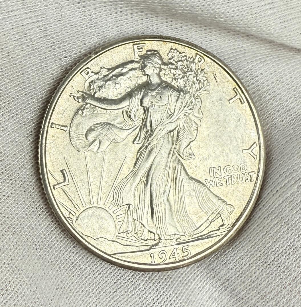 1945 P Walking Liberty Silver Half Dollar Coin: Nice example