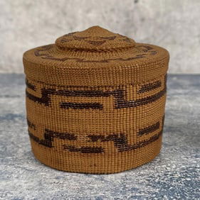 Northwest Coast Indian Tlingit Rattle Top Basket
