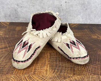 Native American Indian Beaded Moccasins