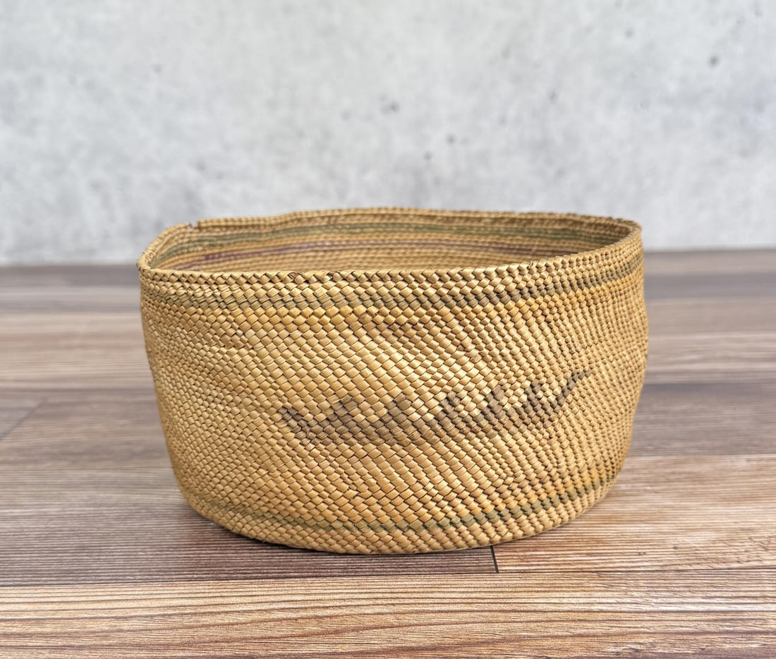 Makah Northwest Coast Native American Basket (1 of 7)