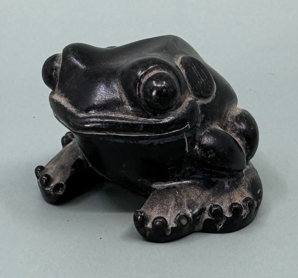 Pearlite Stonecraft Frog: 1 1/2" by 1 1/2" by 1"