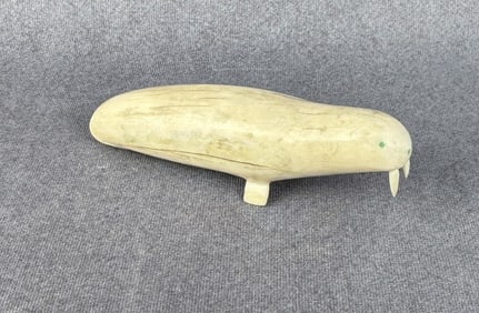 Alaskan Inuit Eskimo Walrus Carving
