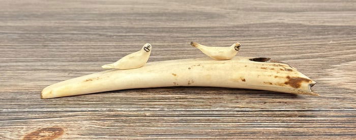 Alaskan Inuit Eskimo Seal Carving