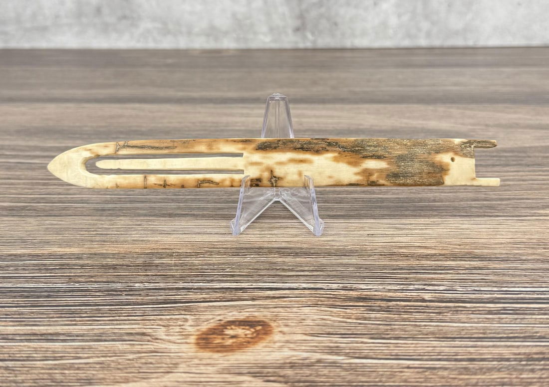 Ancient Thule Inuit Alaskan Eskimo Net Shuttle (1 of 3)