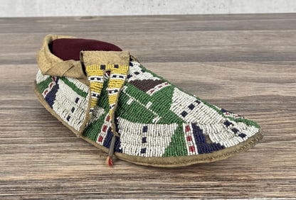 Sioux Native American Indian Single Moccasin