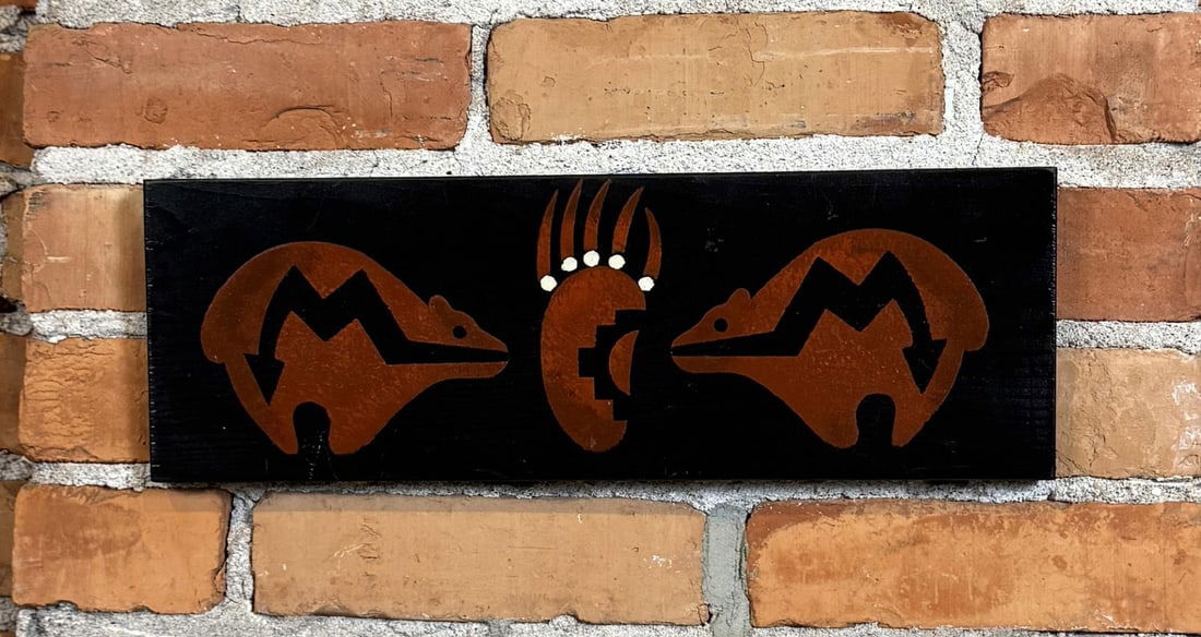 Zuni Heartline Bear Plaque (1 of 3)