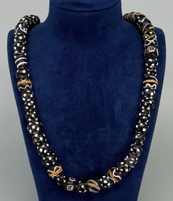 Native American Indian Trade Beads Skunk