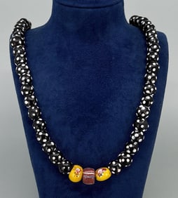 Native American Indian Trade Beads Skunk