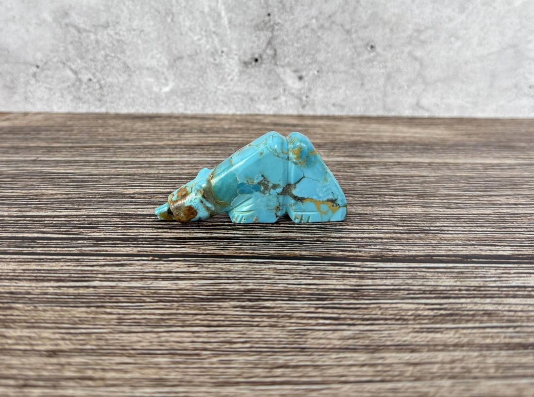 Danette Laate Carved Zuni Turquoise Bear Fetish (1 of 5)