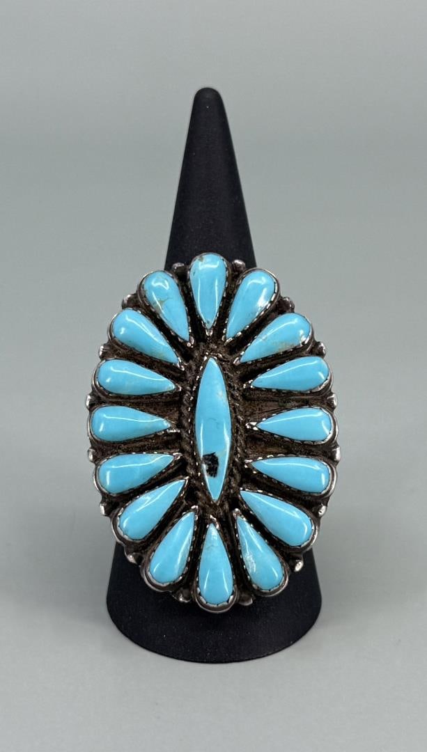 Zuni Petit Point Turquoise Sterling Ring (1 of 4)