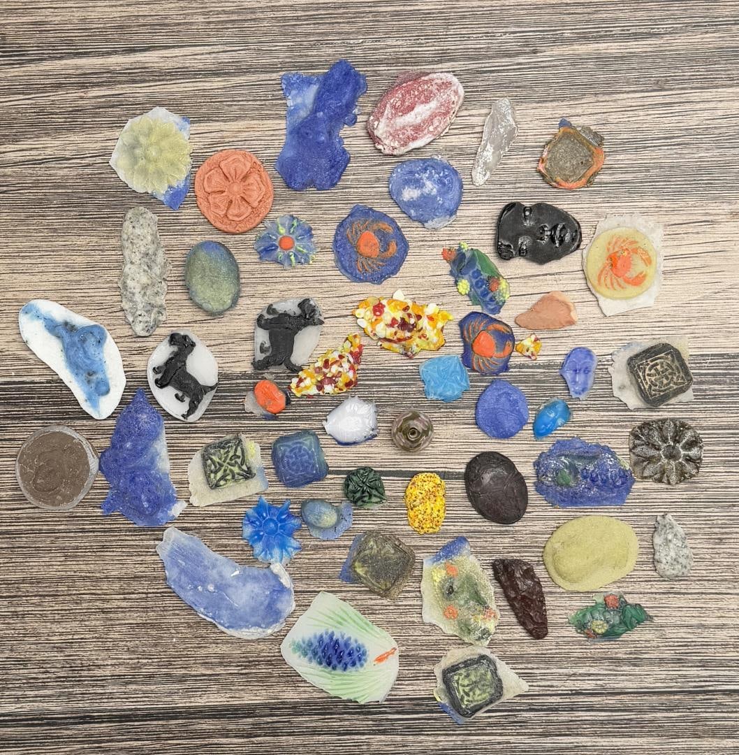 Daro Flood Glass Cast Works of Art (1 of 3)