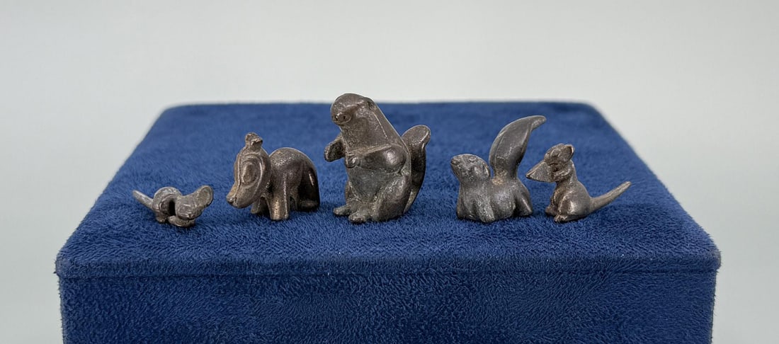 Daro Flood Bronze Animals (1 of 6)