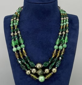 Art Deco Green Blown Glass Flapper Necklace