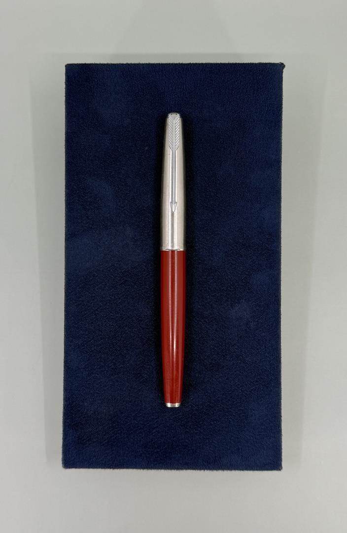 Parker 61 Fountain Pen: Nice classic pen.