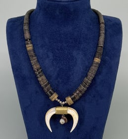 Mother of Pearl Claw Graduated Heishi Necklace
