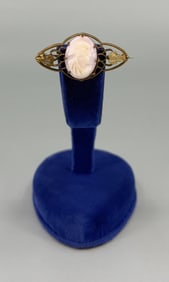 Victorian Carved Shell Cameo Brooch