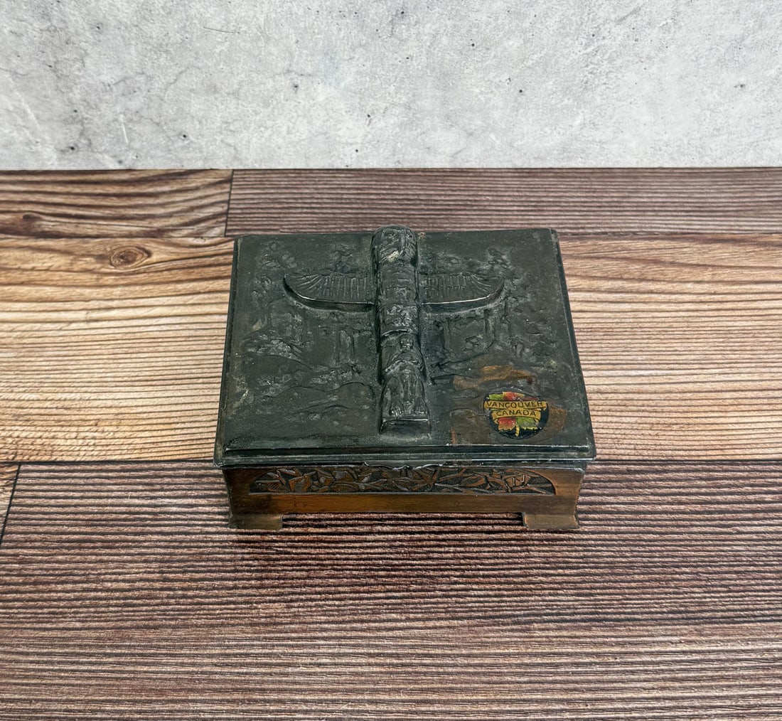 Vancouver Canada Totem Pole Trinket Box: 4 1/8" by 3 1/2" by 2"