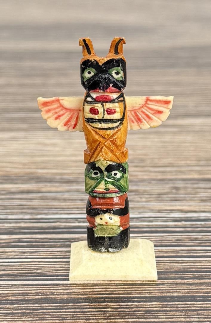 1950s Northwest Coast Carved Bone Totem Pole: 2" tall