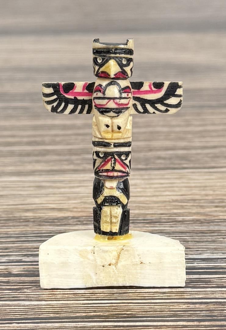 1950s Northwest Coast Carved Bone Totem Pole: 2 1/4" tall