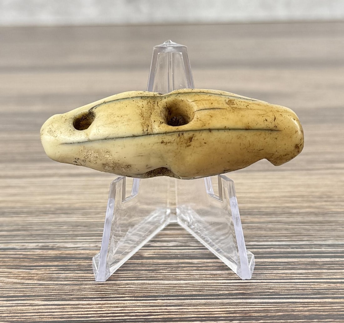 Ancient Thule Alaska Inuit Eskimo Toggle: 2 5/8" long. Carved walrus material. Native made prior to 1972. This item cannot be shipped to Oregon, California, Hawaii, New York, New Jersey, Internationally, or any other state that prohibits.