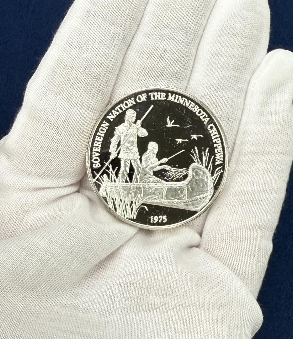 1975 Sovereign Nation of the Chippewa Silver Round: Minnesota. 1 troy ounce.
