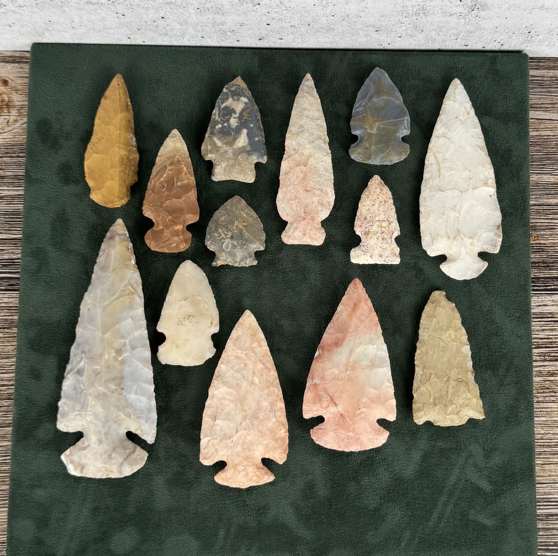 Collection of Native American Indian Arrowheads (1 of 4)