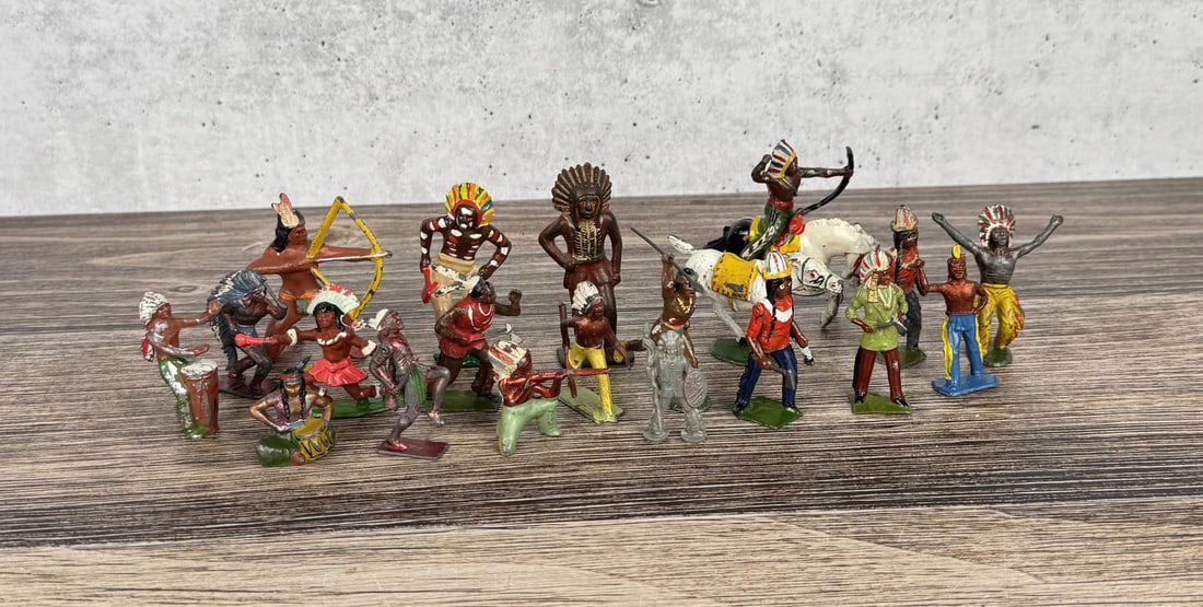 Antique Britains Native American Indians (1 of 7)