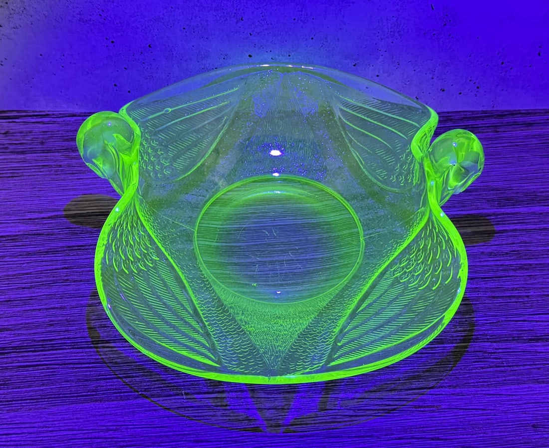 Fenton Uranium Green Depression Glass Swan Bowl: 7 3/4" by 7" by 3 1/4".