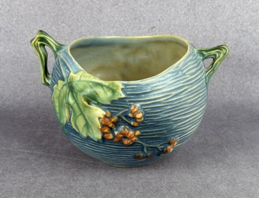 Roseville Pottery Bushberry Vase 411-4