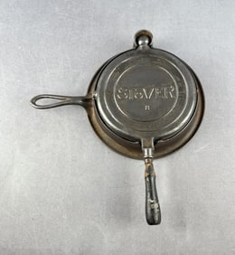 Stover #8 Cast Iron Waffle Maker
