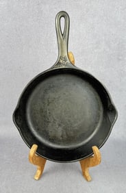 Wagner Ware #6 Cast Iron Skillet 1056V