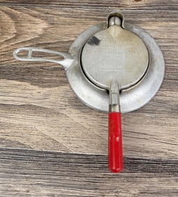Nordic Ware Scandinavian Krumkake Iron